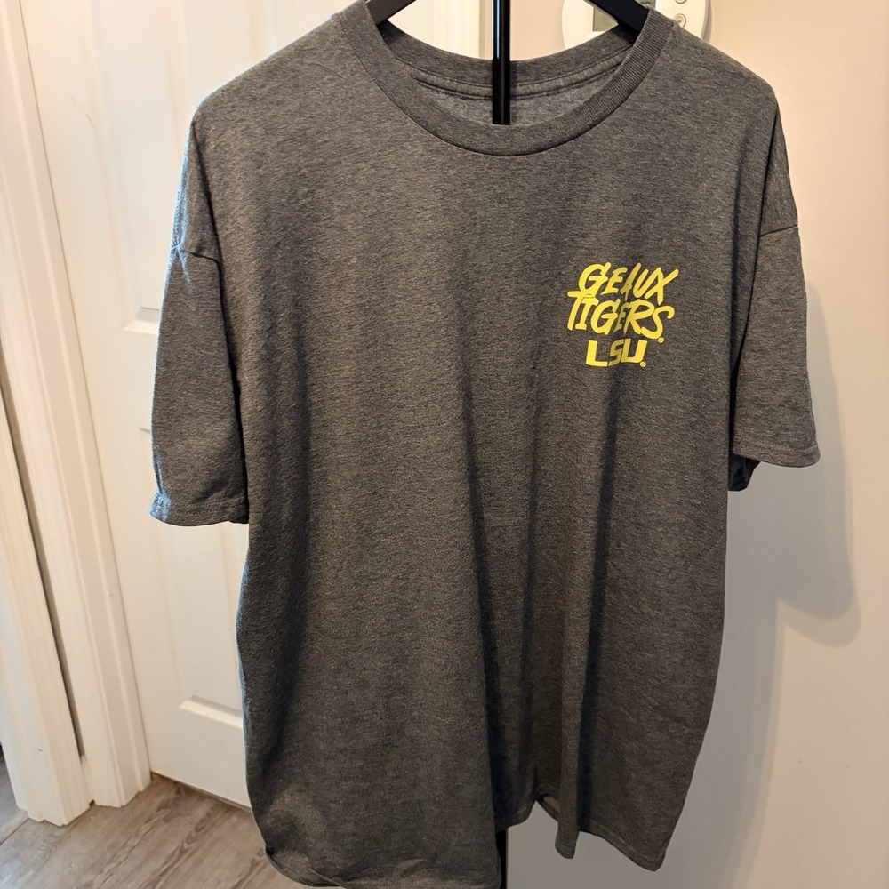 LSU Tigers Hyper Local "Death Valley" Graphic Tee Heather Gray XL (23x30) NWOT